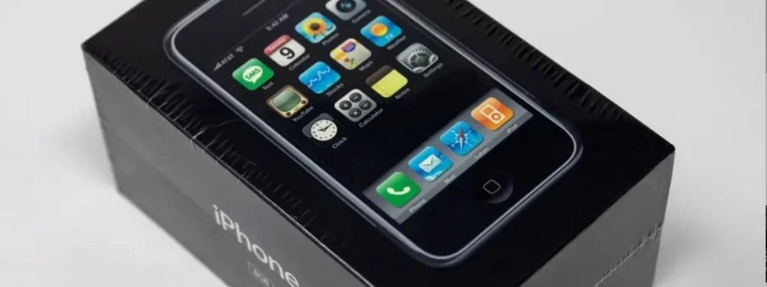 iPhone de 2007 é leiloado por 31.777.857,03 de kwanzas e ainda bloqueado