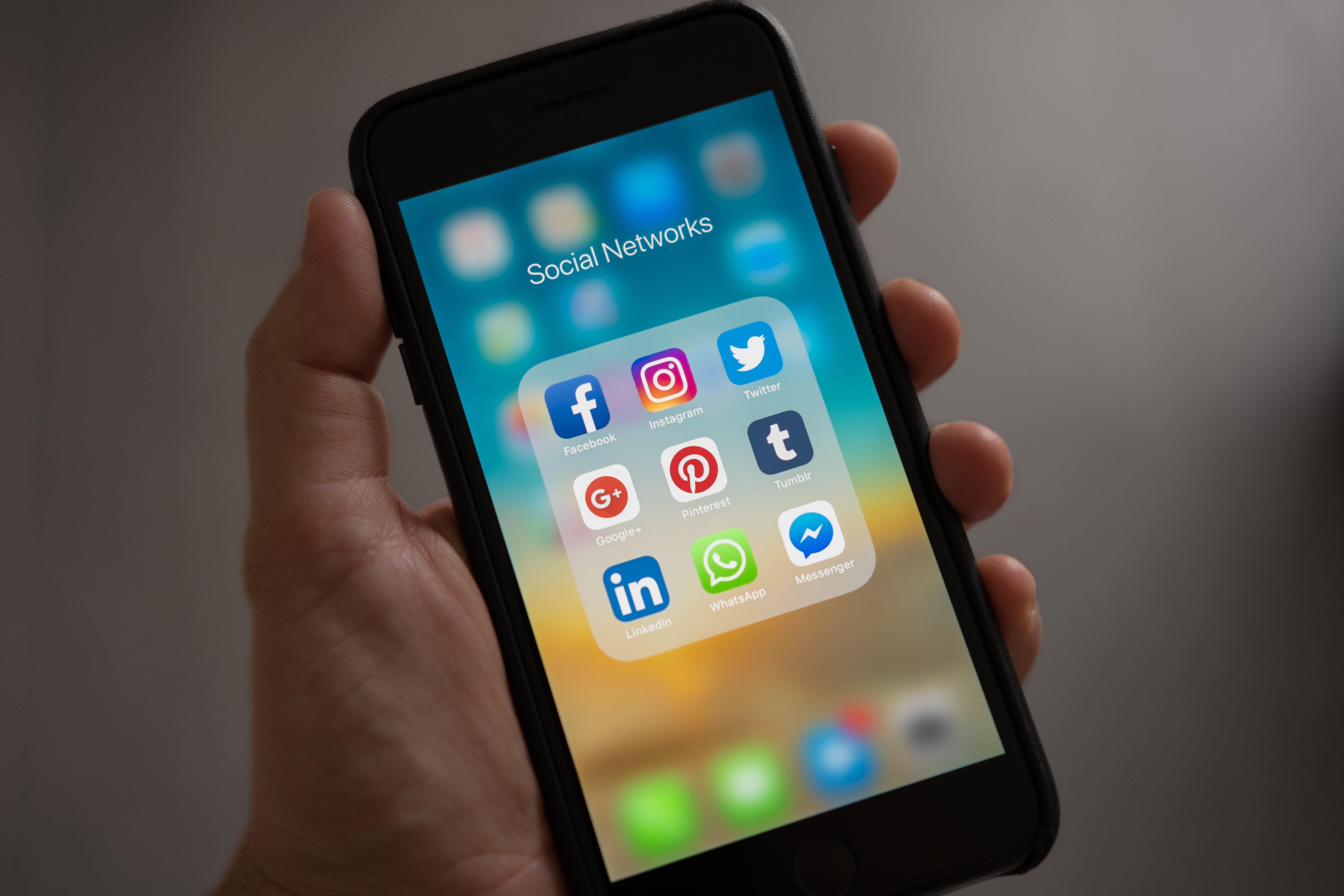 Facebook e Instagram agora cobram por selo de verificação