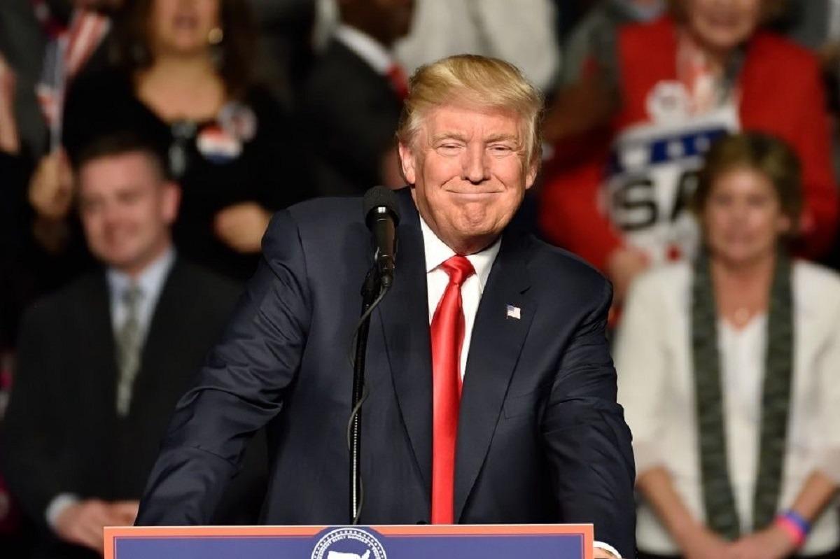 Trump retorna ao Facebook: “estou de volta”