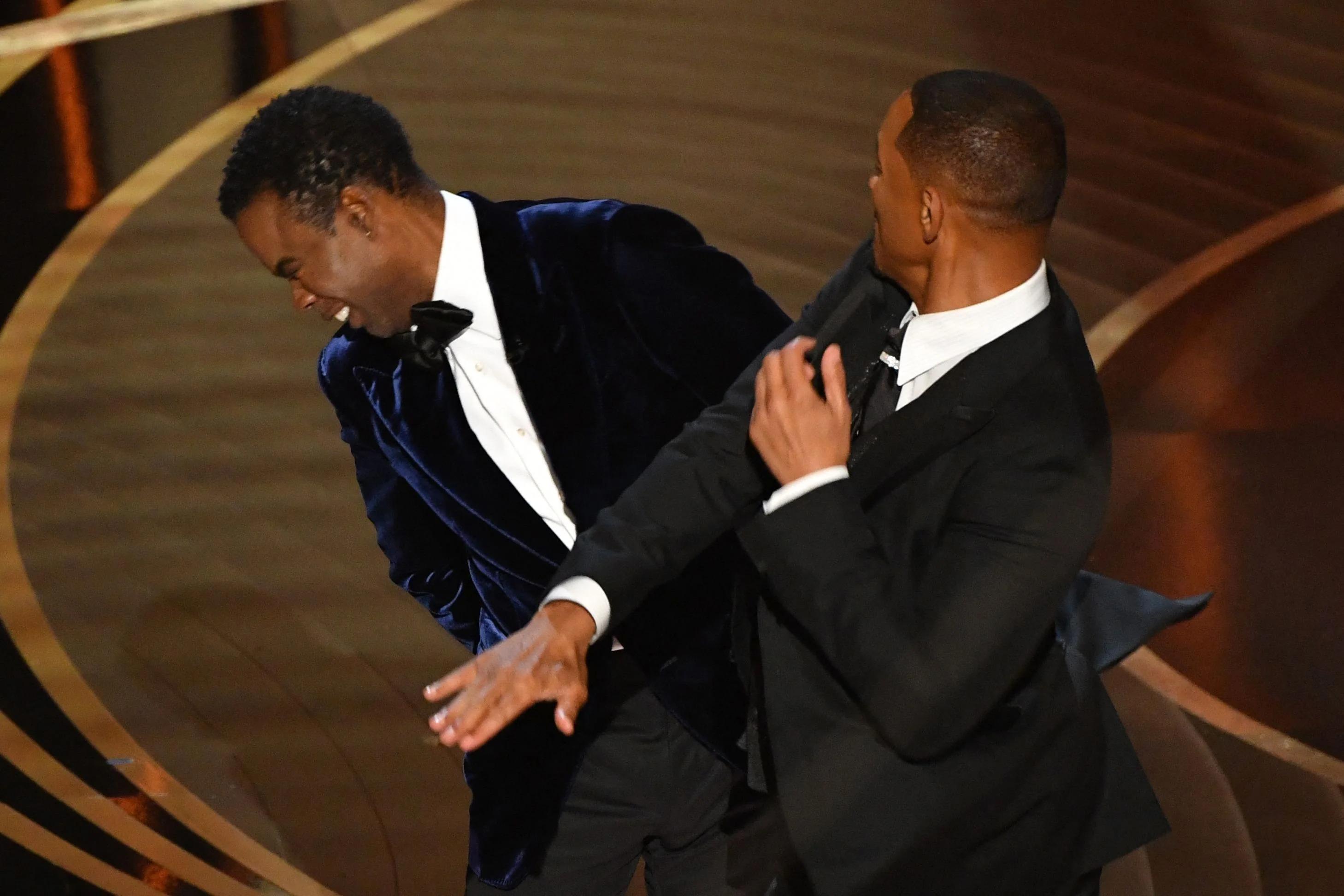 Na Netflix, Chris Rock responde Will Smith um ano após tapa do Oscar